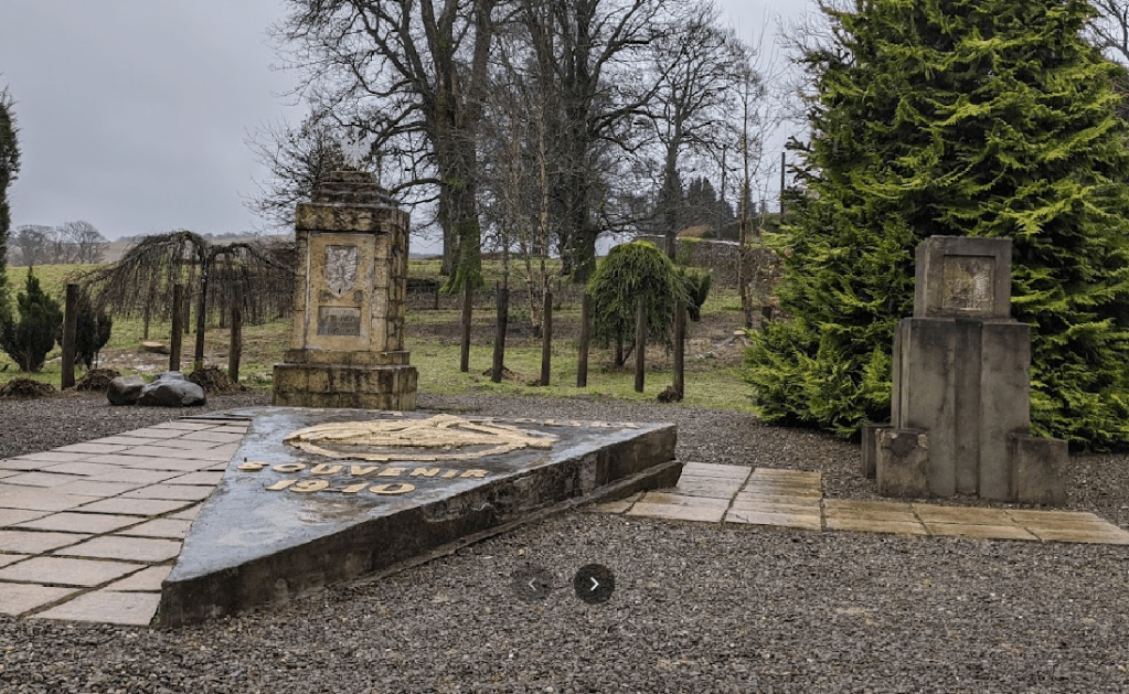 🌺 Cleaning of Monuments Commemorating Polish Soldiers 🌺